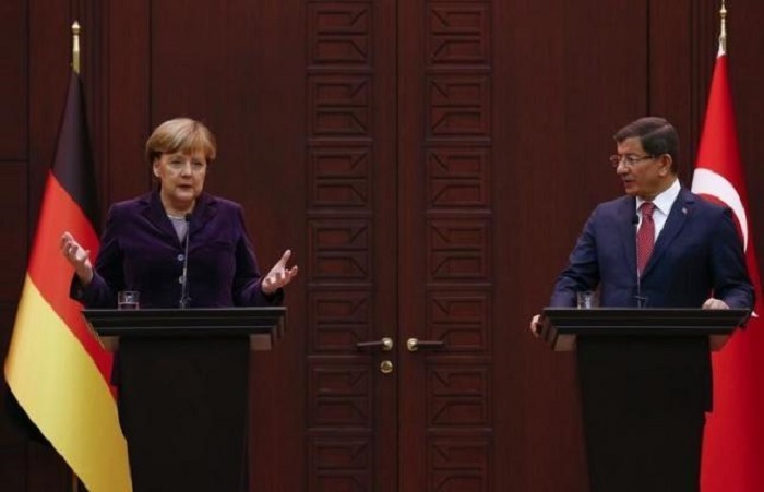 Merkel`s Turkey visit aims to soothe tensions on EU migrant deal
